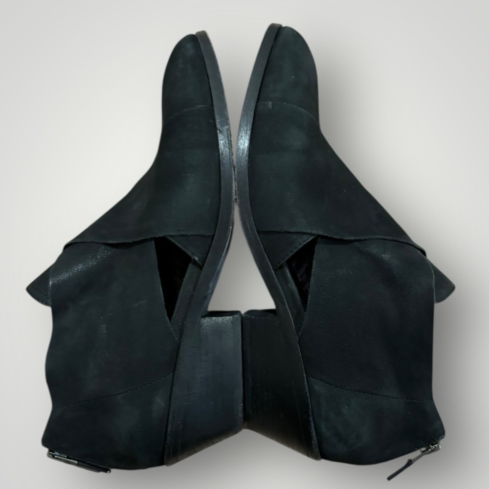 Eileen Fisher Perry Black Cutouts Block Heel Ankle Booties Boots Size 9 - Picture 7 of 9